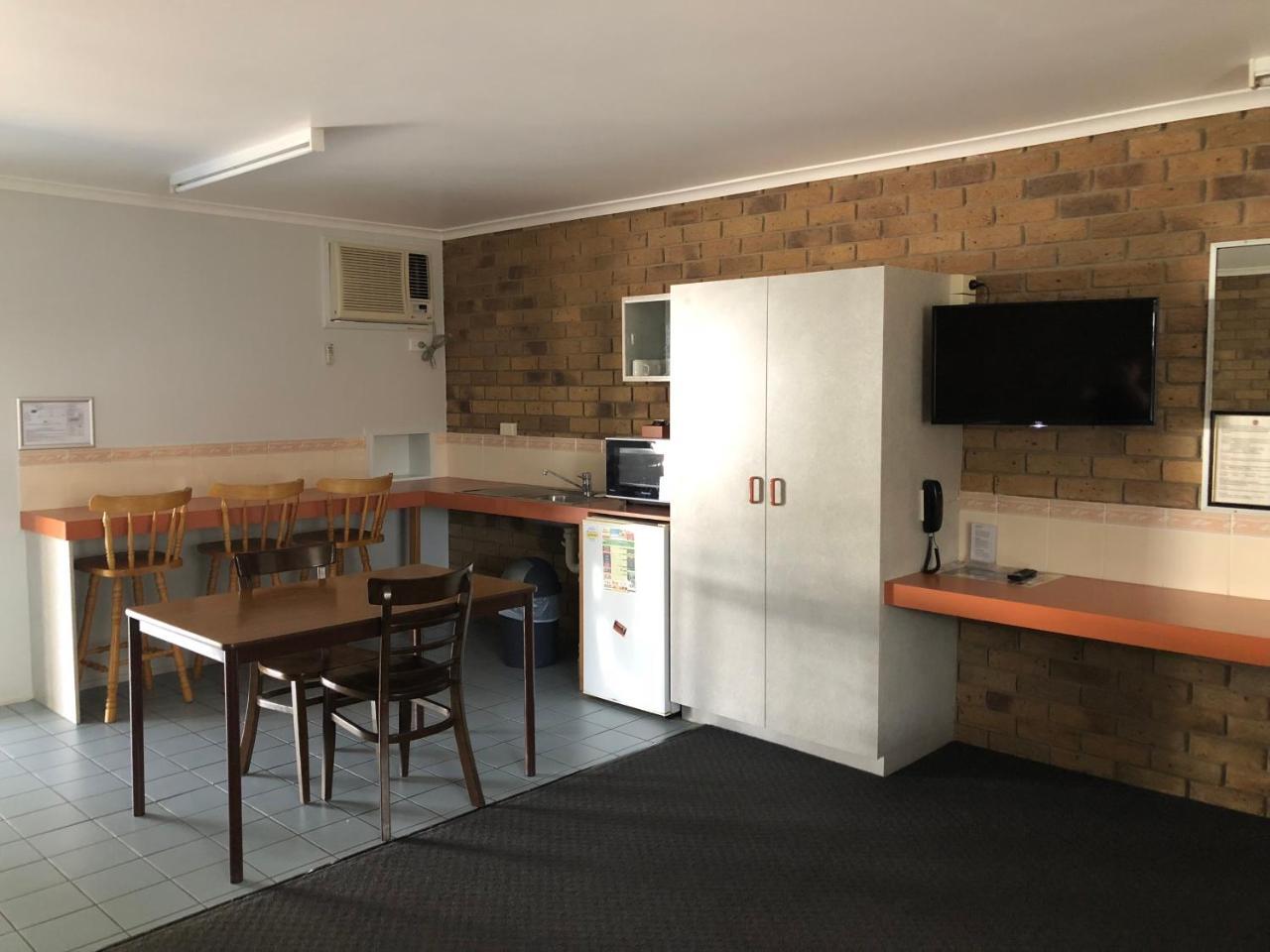 True Blue Motor Inn Rockhampton Zewnętrze zdjęcie