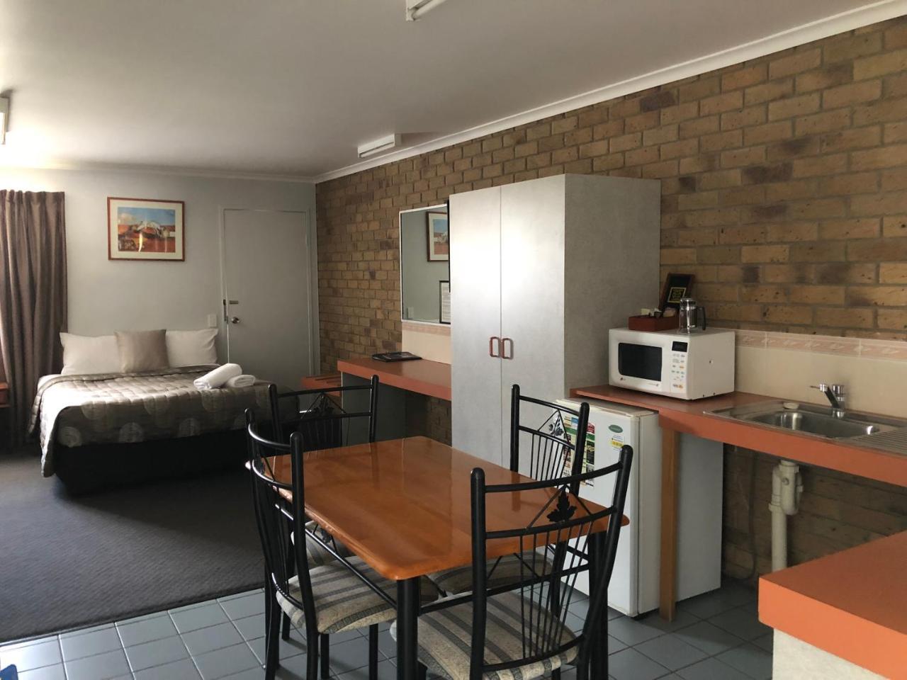 True Blue Motor Inn Rockhampton Zewnętrze zdjęcie