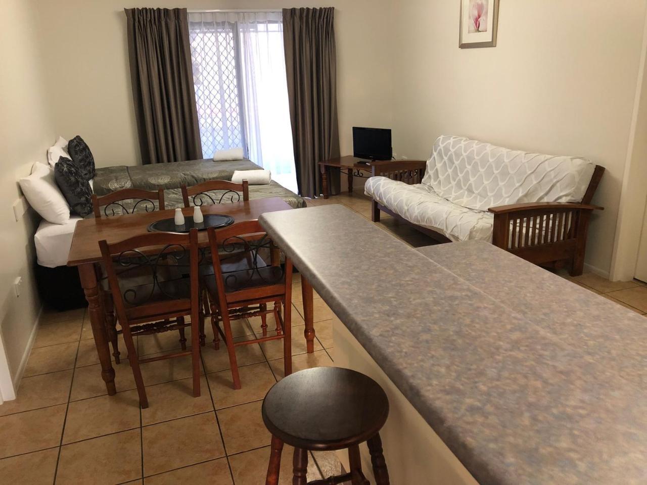 True Blue Motor Inn Rockhampton Zewnętrze zdjęcie