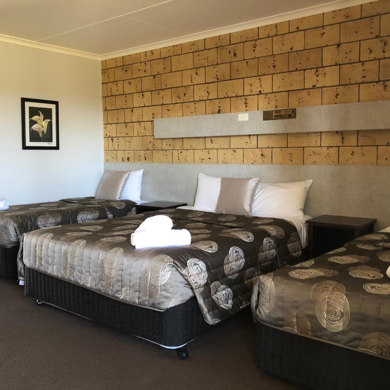 True Blue Motor Inn Rockhampton Zewnętrze zdjęcie